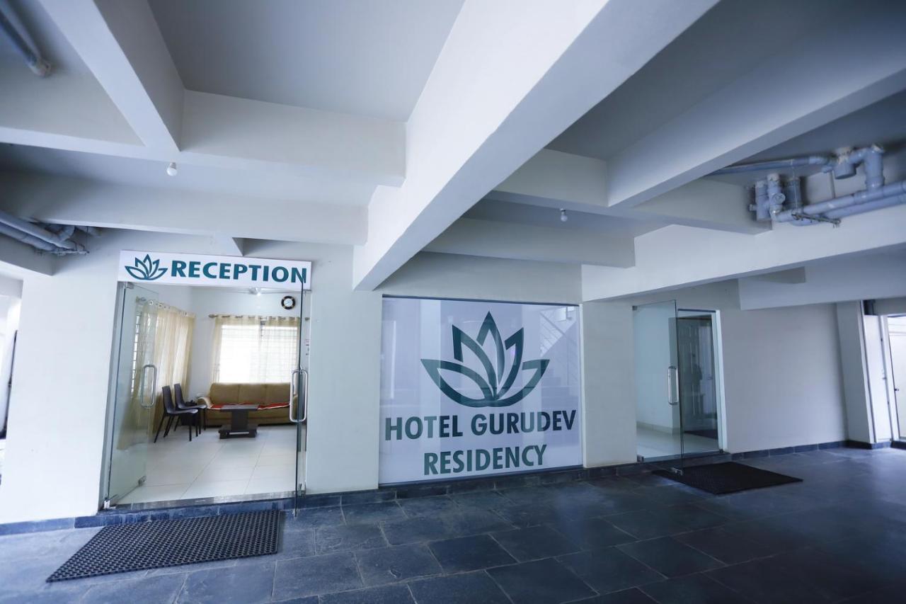 העיר בנגלור Hotel Gurudev Residency מראה חיצוני תמונה